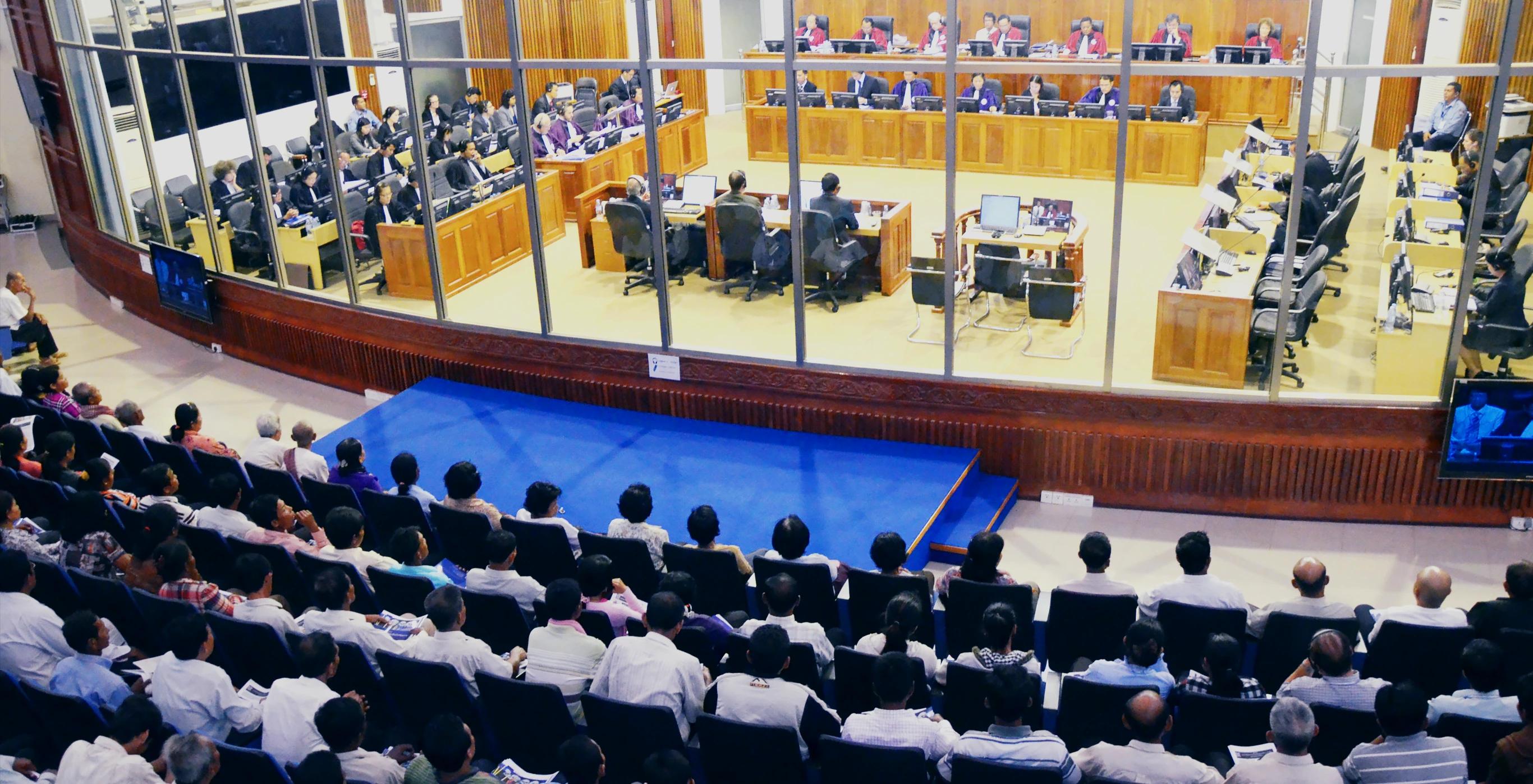 Court Room Salle d'audience