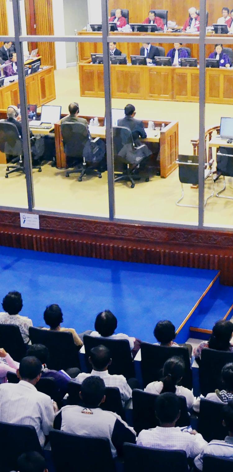 Court Room Salle d'audience